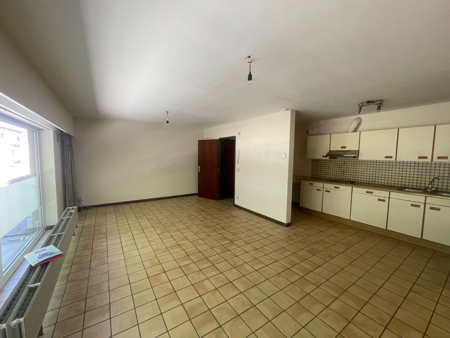Goed onderhouden, ruim appartement met v&#233;&#233;l lichtinval gelegen te Tessenderlo! 