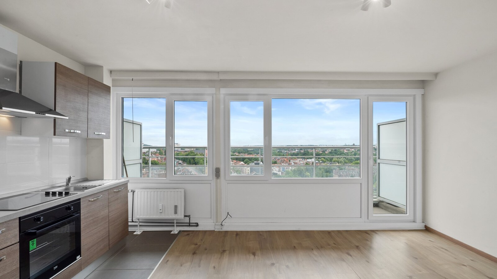HEVERLEE - grote studio met panoramisch zicht en groot terras 