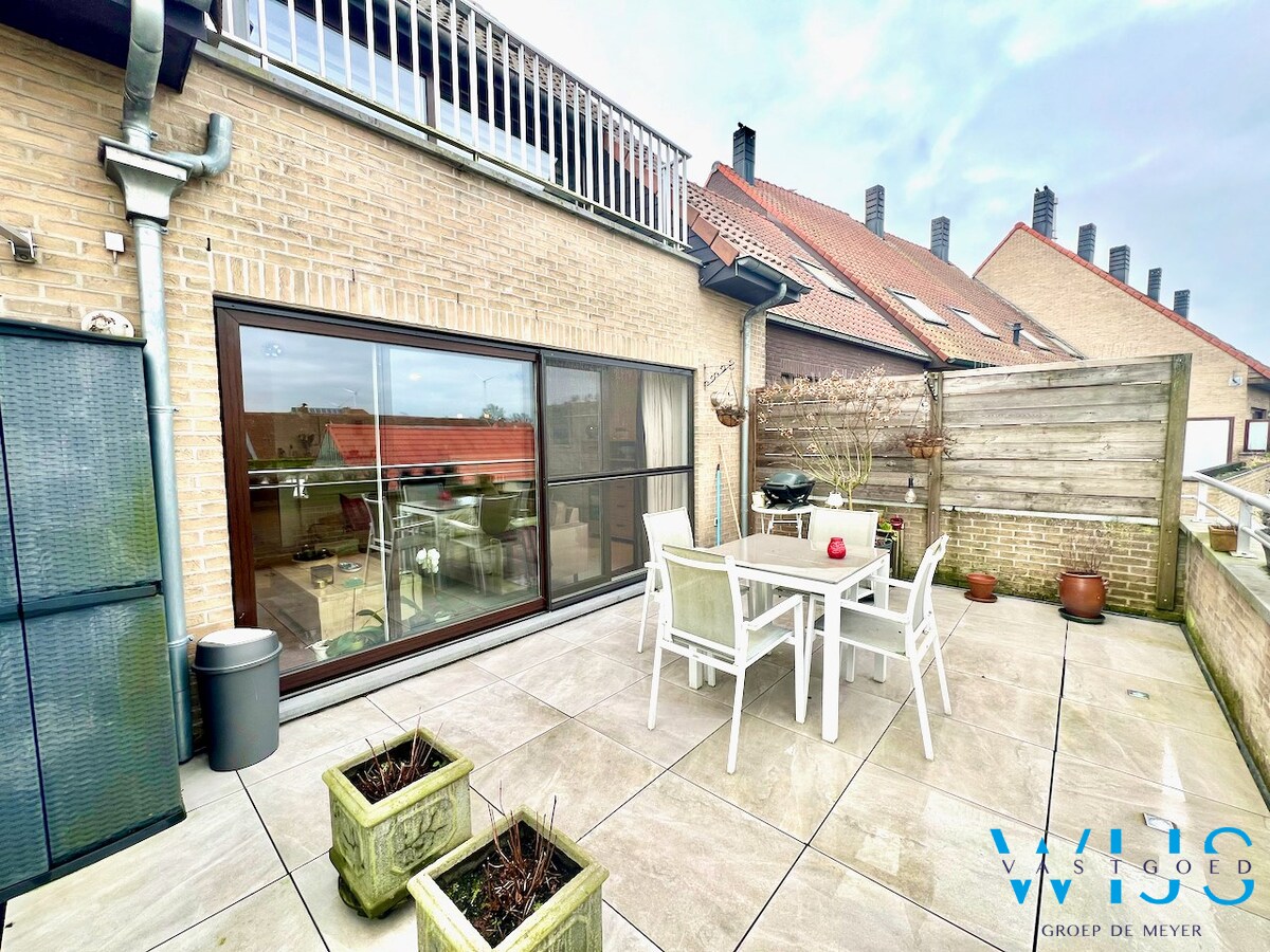 ENERGIEZUINIG appartement met RUIM terras te Rieme ! 