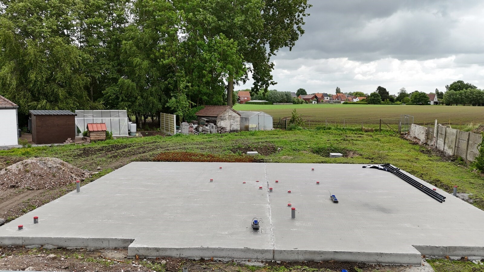 Nieuwbouwwoning met 4 slaapkamers en tuin te Koekelare 