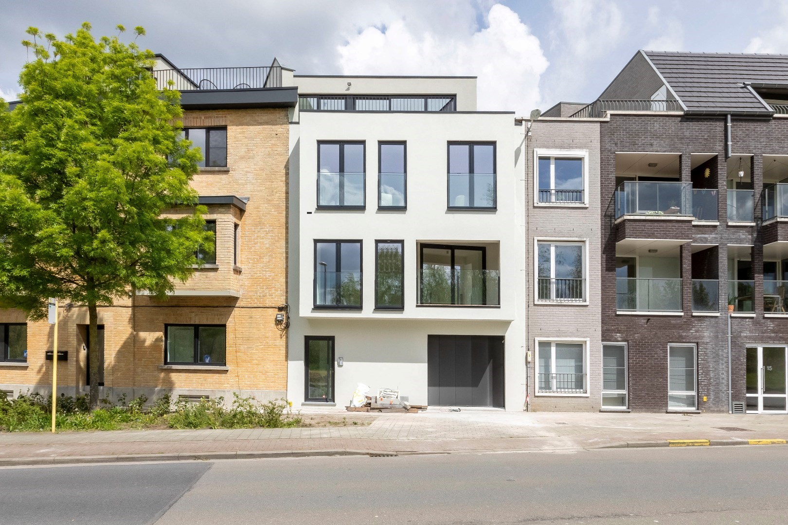 Prachtig gerenoveerd 3 slaapkamer appartement nabij Gent centrum 