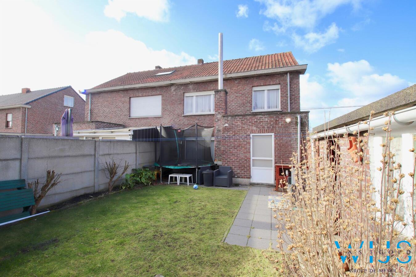 Praktische halfopen bebouwing met 3 slaapkamers te Rieme/ERTVELDE ! 