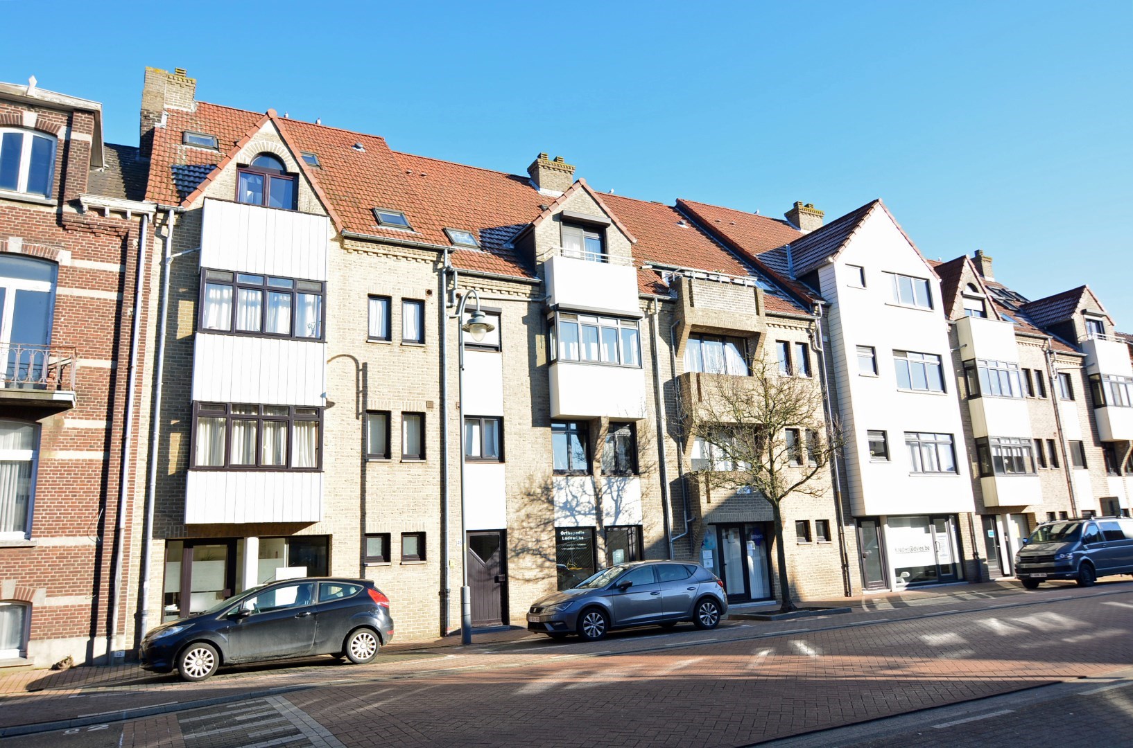 Energiezuinig appartement met 2 slpk, balkon, kelderberging en parking. 