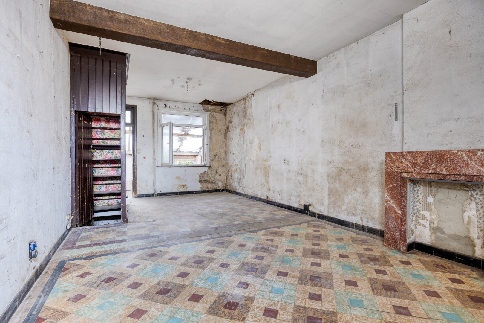 Te renoveren halfopen bebouwing met 3 slaapkamers en ruime tuin in hartje Kessel-Lo 
