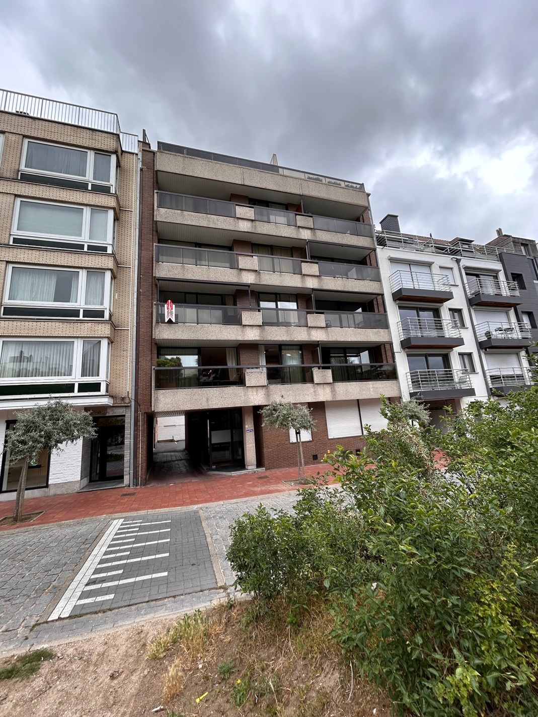 Staanplaats te huur gelegen in de Ieperstraat 19 
