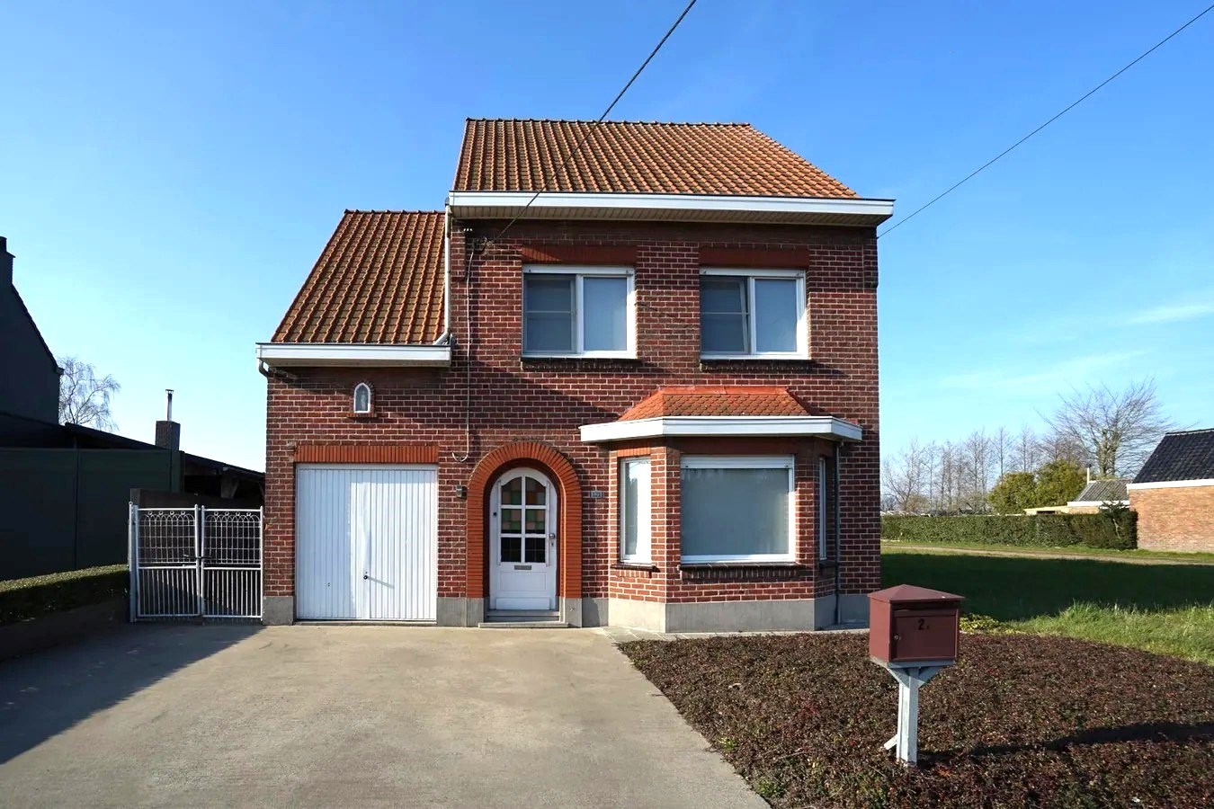 Woning met landelijk zicht, 3/4 slpk, garage, diepe tuin, potentieel! 