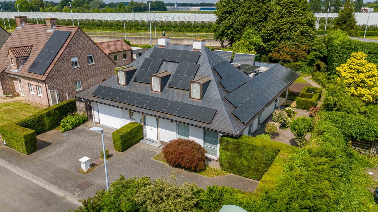 Villa te koop nabij de GAVERS met hoogwaardige afwerking en duurzame energievoorzieningen ! 