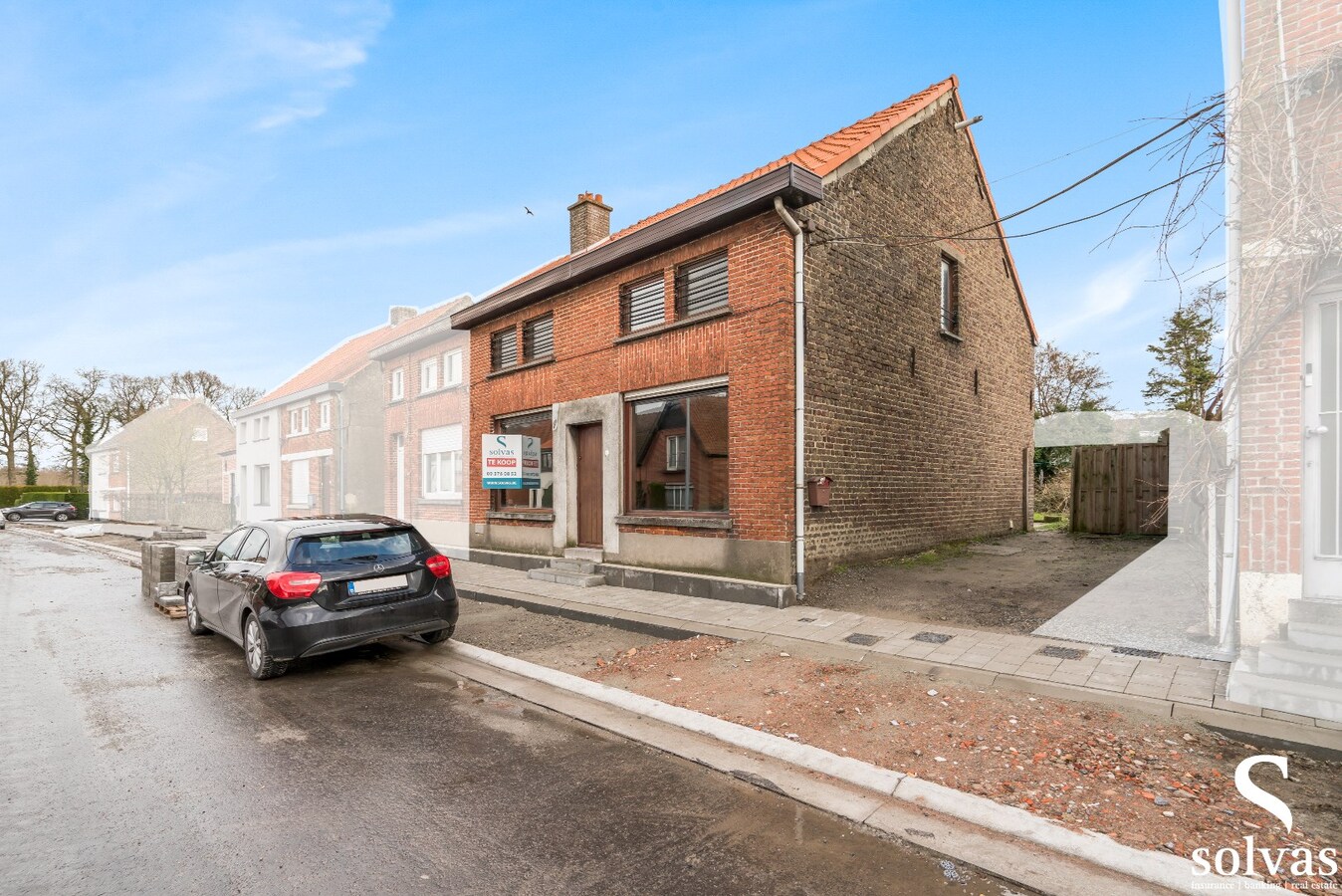 Te renoveren woning met 3 slaapkamers! 