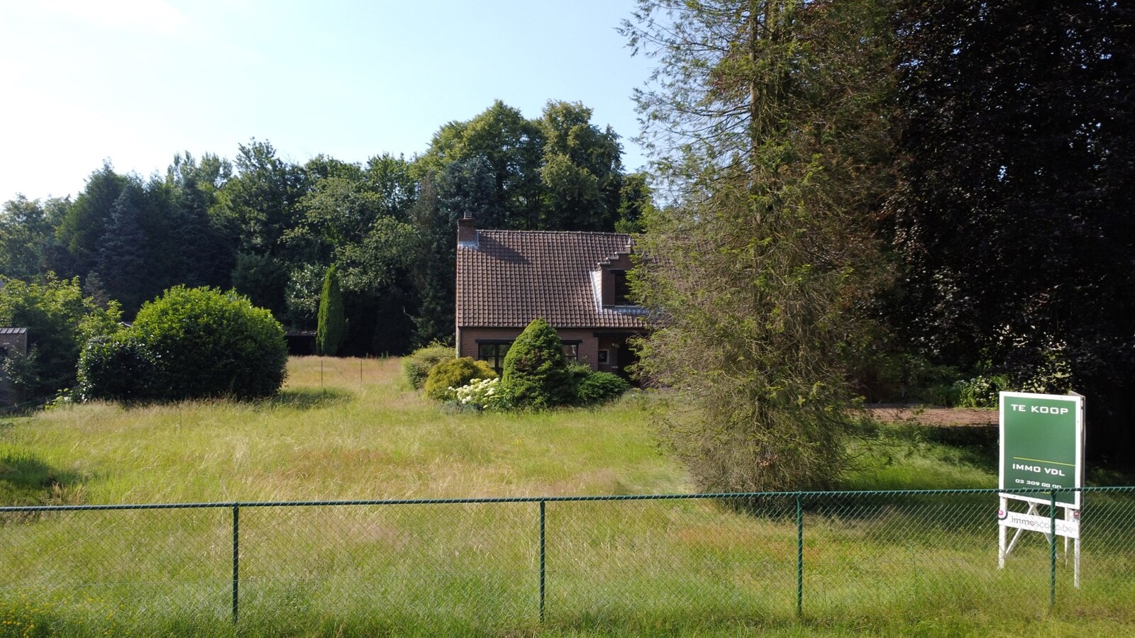 Landelijke woning met 4 slaapkamers op perceel van 2.322 m&#178; 