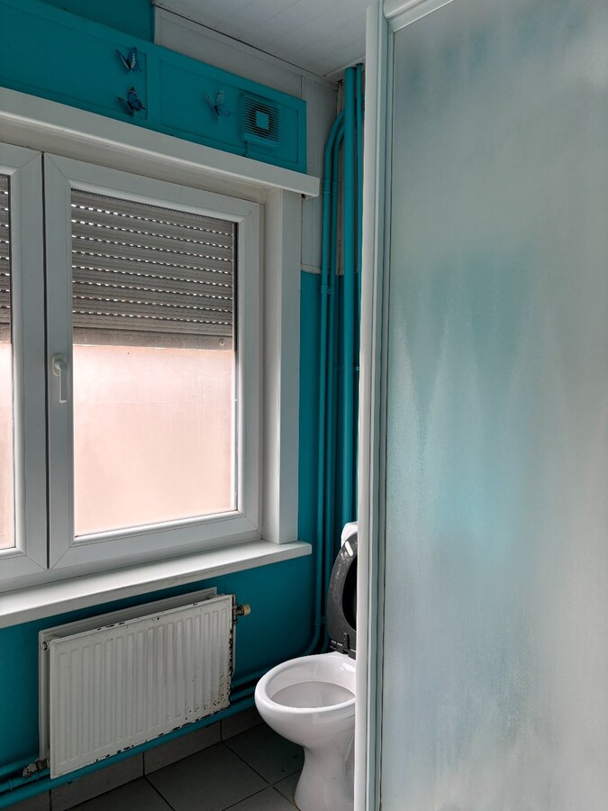 Woning in het centrum van Sint-Antonius op een perceel van 210 m&#178; met Zuid-tuin en ruime berging ca 30 m&#178; 