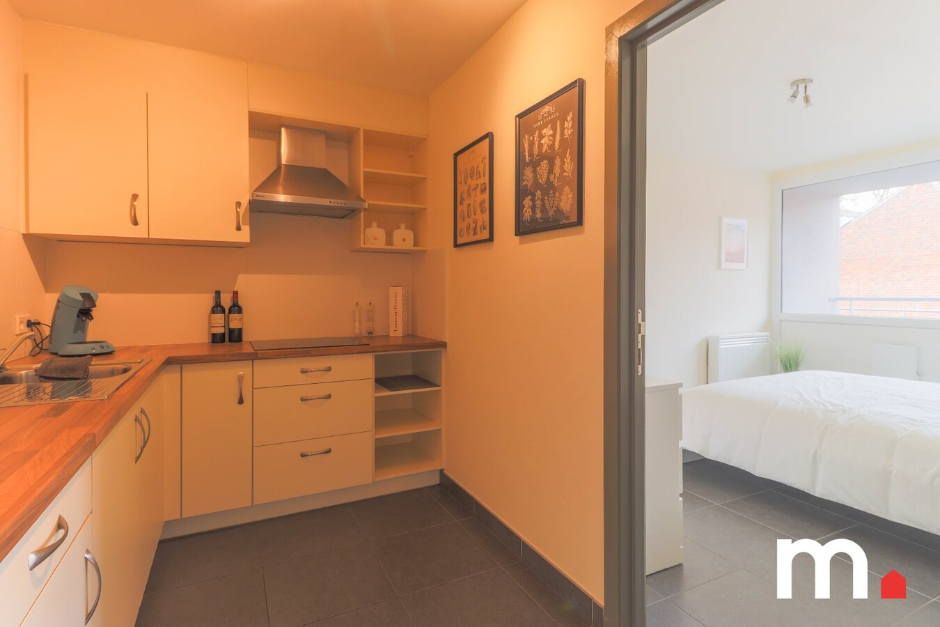 Ruim 1 slaapkamer appartement te huur nabij het centrum van Kortrijk ! 