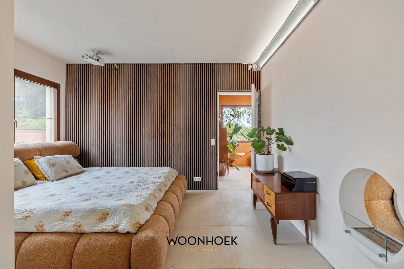 Uitstekend gelegen OB met inpandige garage en grote tuin in Moerbeke! 