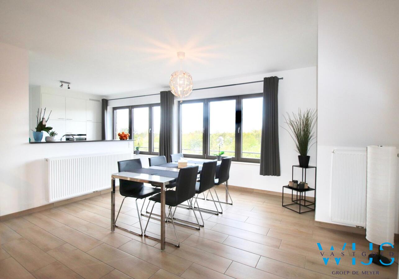Prachtige duplex + garage in het rustige landelijke OOSTEEKLO 