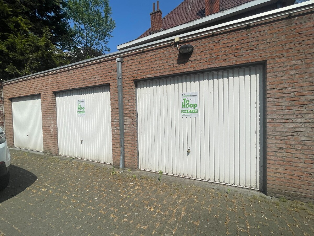 Garagebox gelegen in centrum Ardooie 