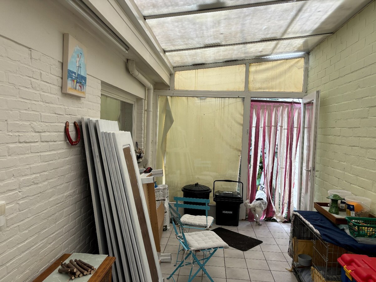 Woning in het centrum van Sint-Antonius op een perceel van 210 m&#178; met Zuid-tuin en ruime berging ca 30 m&#178; 