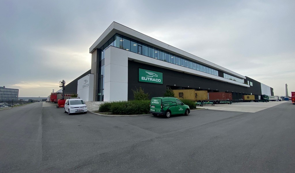 Nieuw logistiek magazijn te huur in IZ De Hulst Willebroek