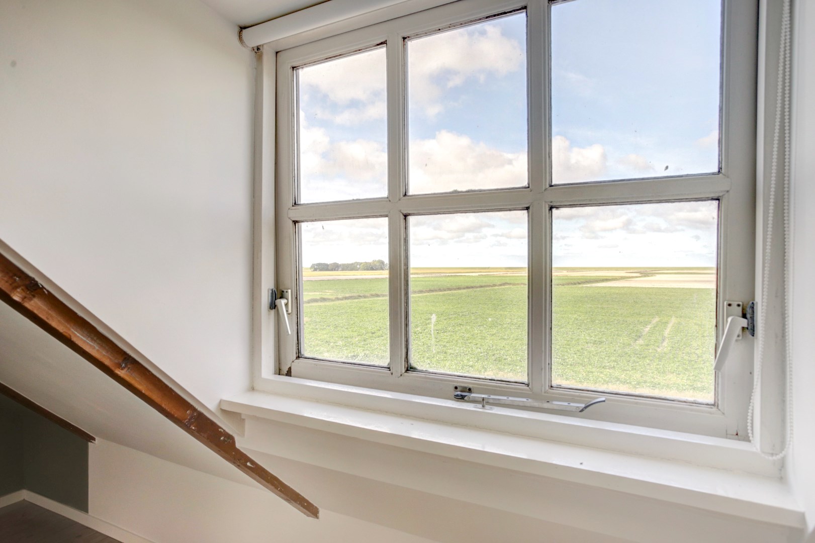 Landelijk wonen in een moderne, instapklare woning met uitzicht op de Friese Waddenzeedijk 