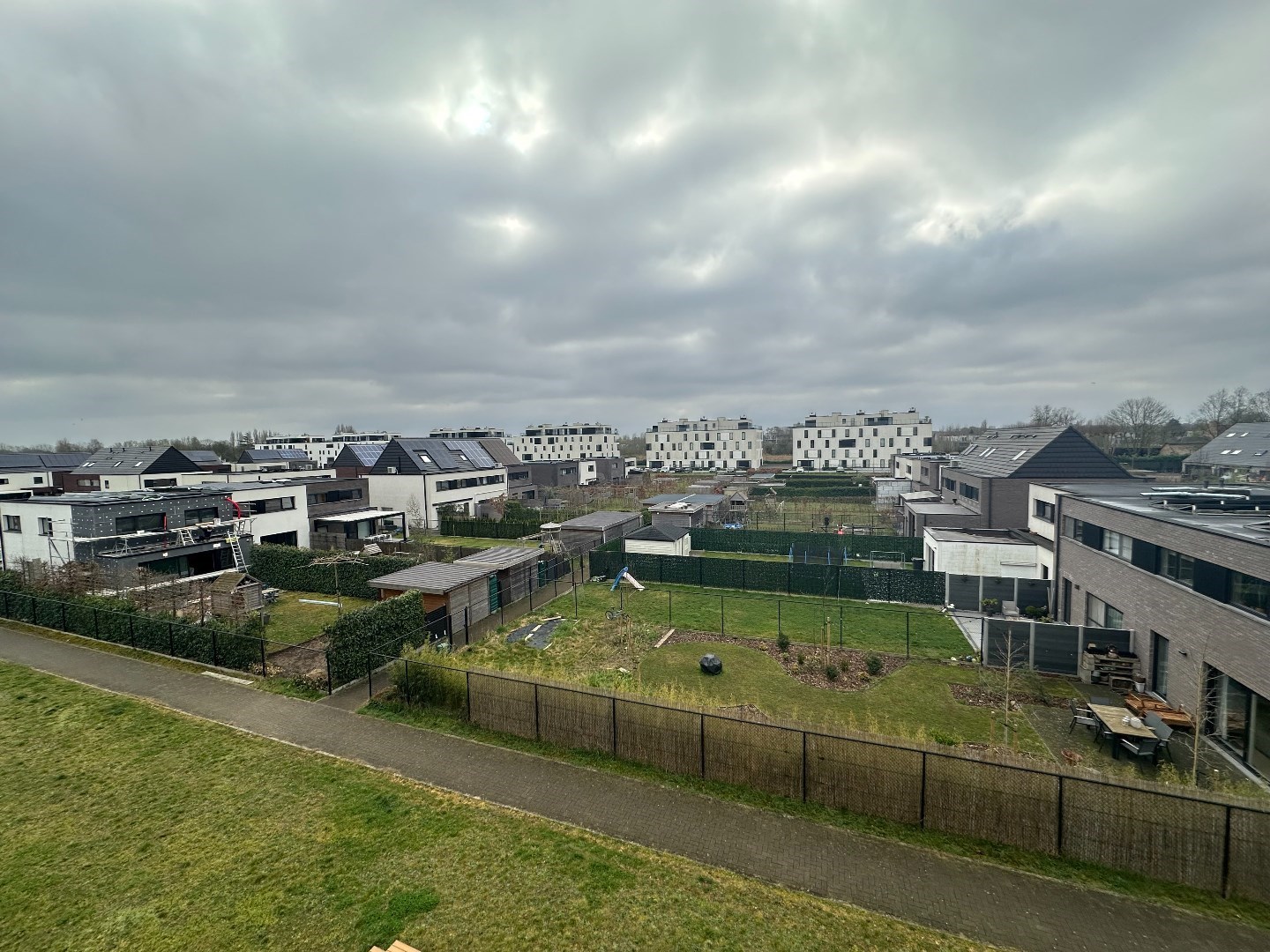 Modern 1-slaapkamer appartement met terras en ondergrondse staanplaats 