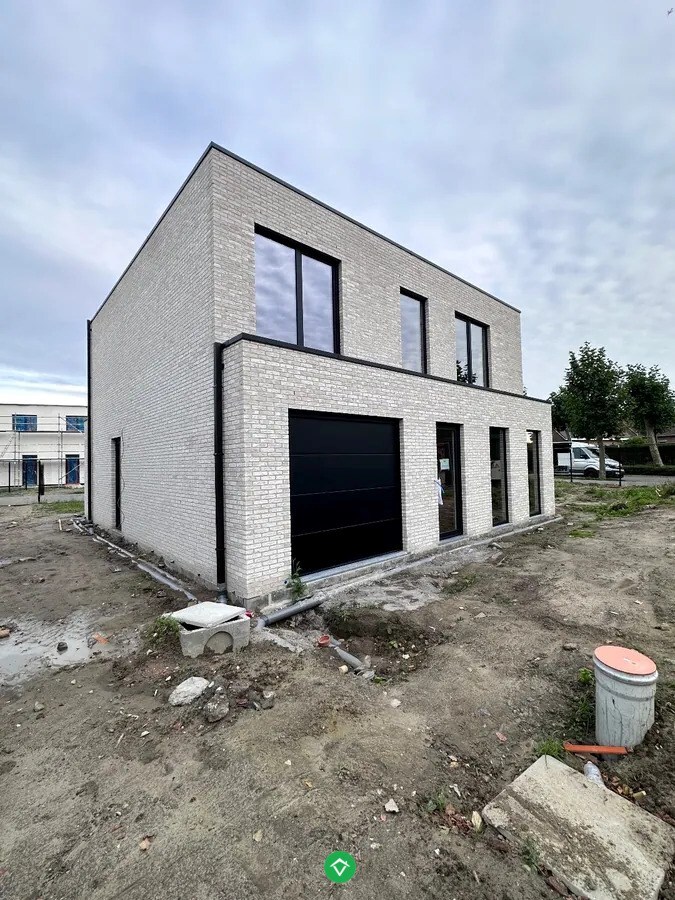 Open nieuwbouwwoning met 4 slaapkamers te Koekelare 