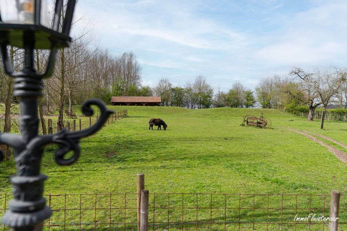 Unieke eigendom inclusief B&amp;B/vakantiewoningen, woonhuis en stal met veel charme op ca. 2,7 ha te Voeren 