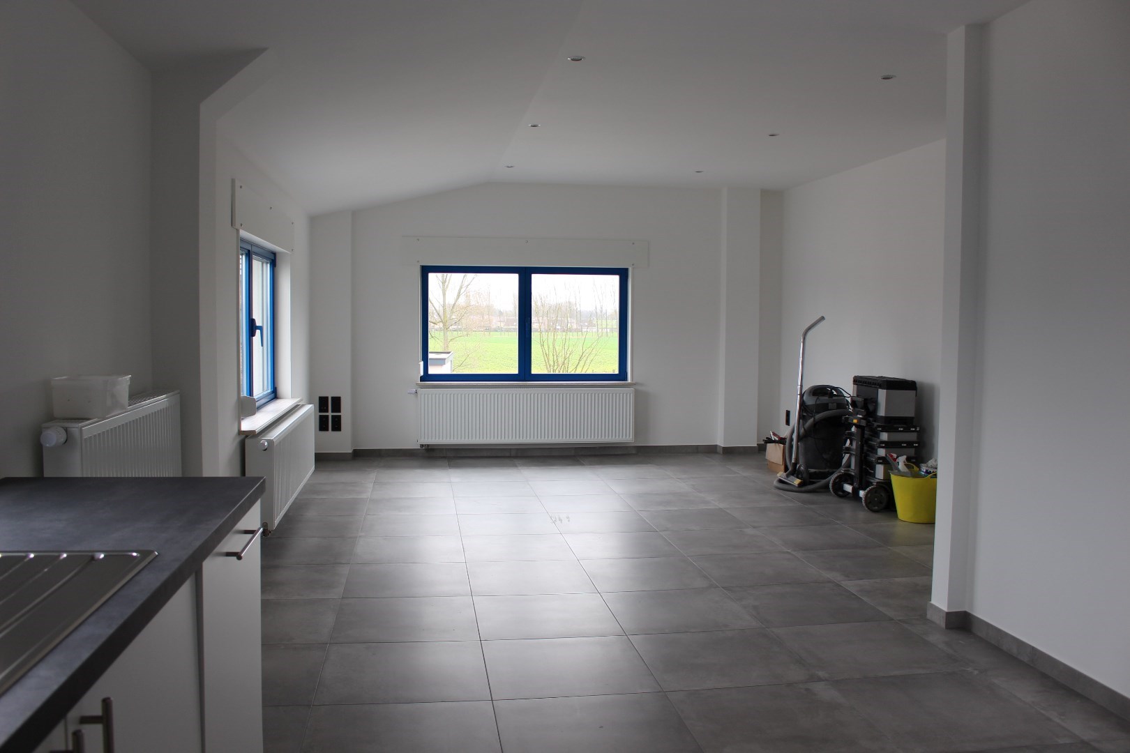 Appartement met 2 slaapkamers en parkeerplaats. 