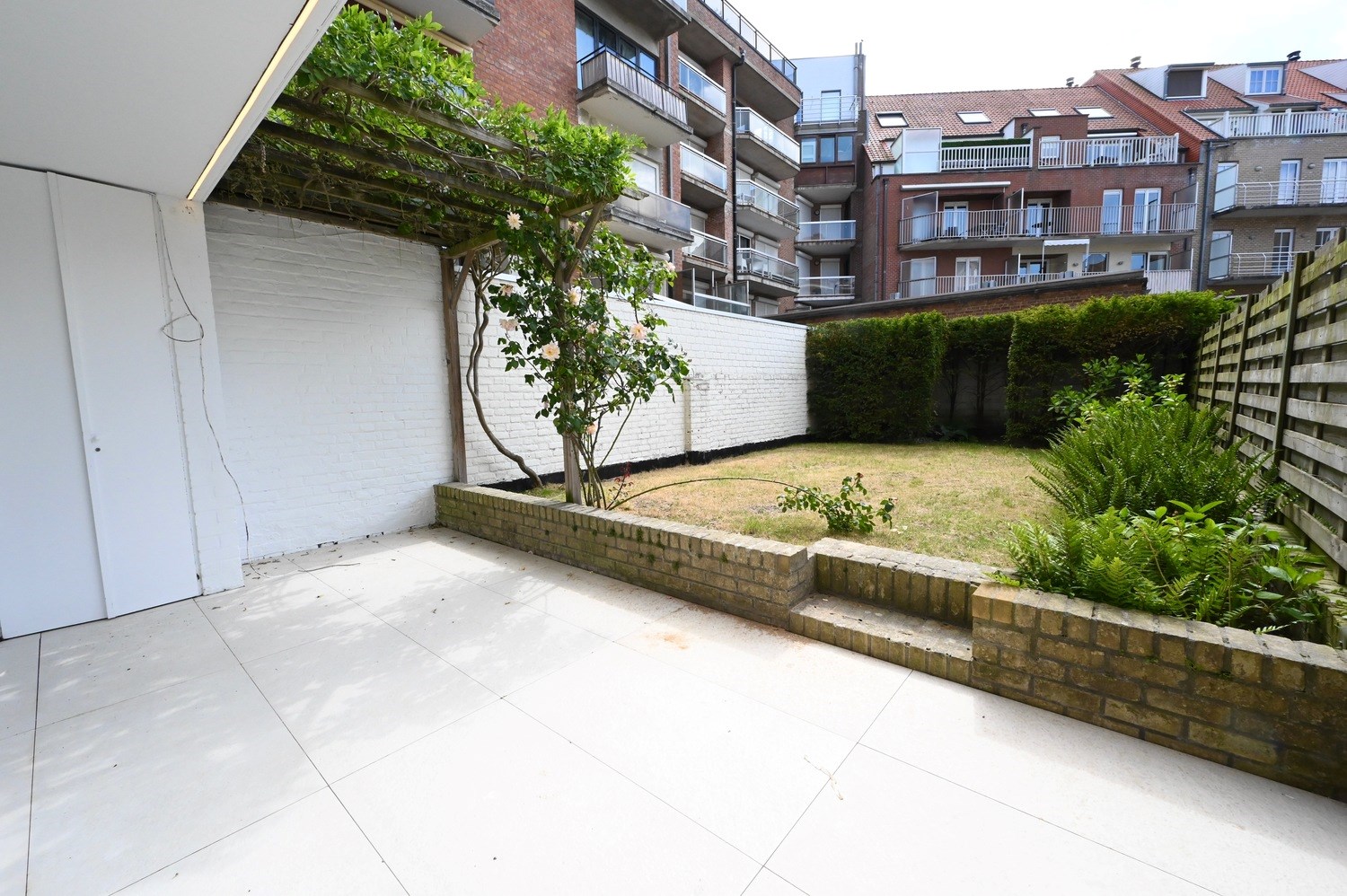 Meubl&#233; - PERLE UNIQUE avec jardin ensoleill&#233;, pr&#232;s de la plage et de la Driehoeksplein. 