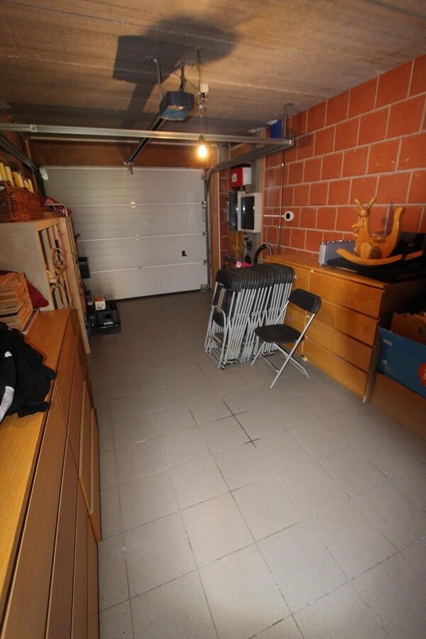 Hedendaagse woning met 3 slaapkamers en garage te Torhout 