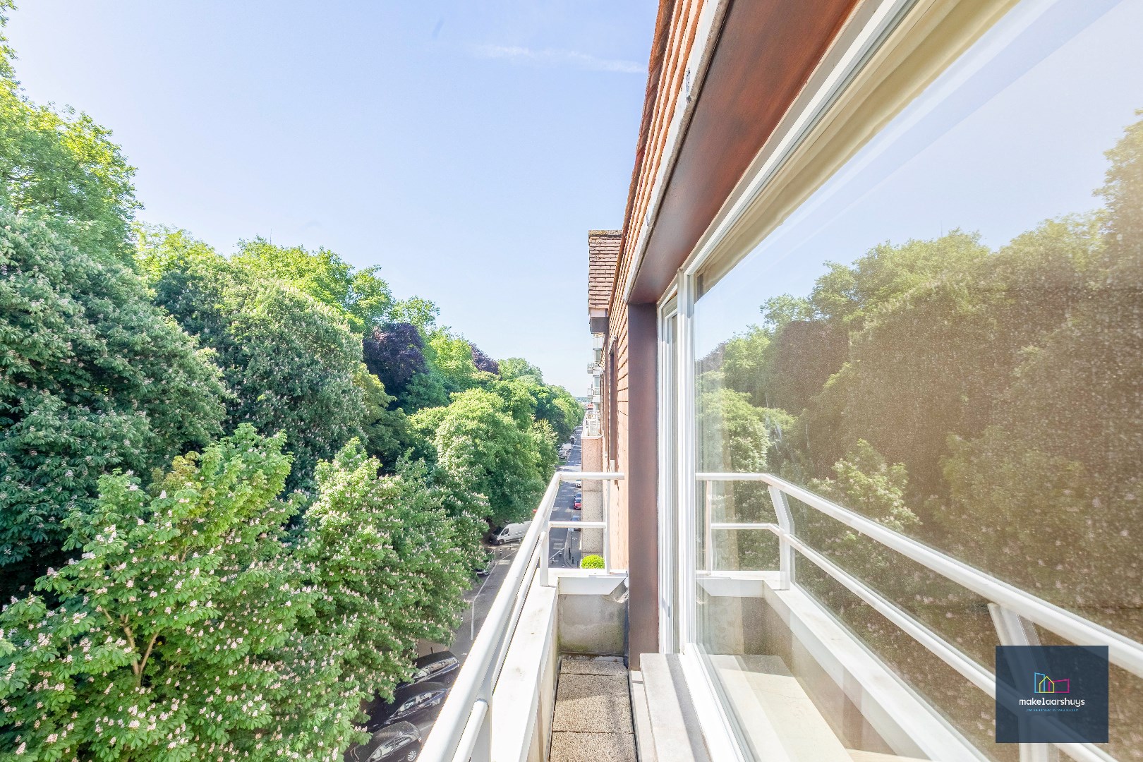 Gunstig gelegen 2slp. app. met zonnig terras ( 25m&#178;) nabij het Citadelpark 