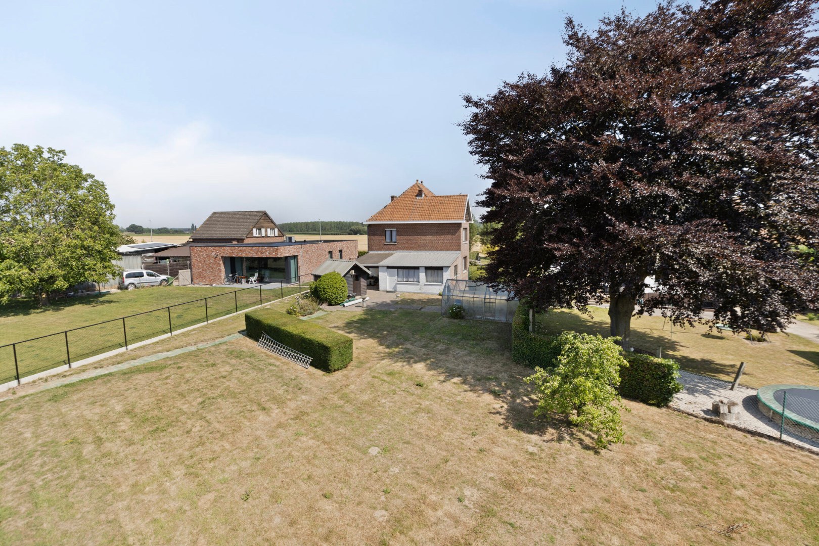 Vrijstaande woning met karakter en blijvend groene verzichten in Wintershoven 