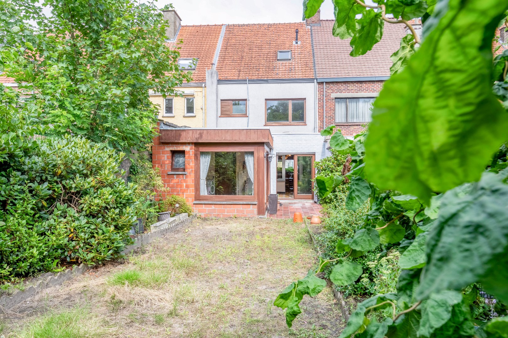 Zeer ruime woning met  toffe stadstuin nabij het UZ Gent 