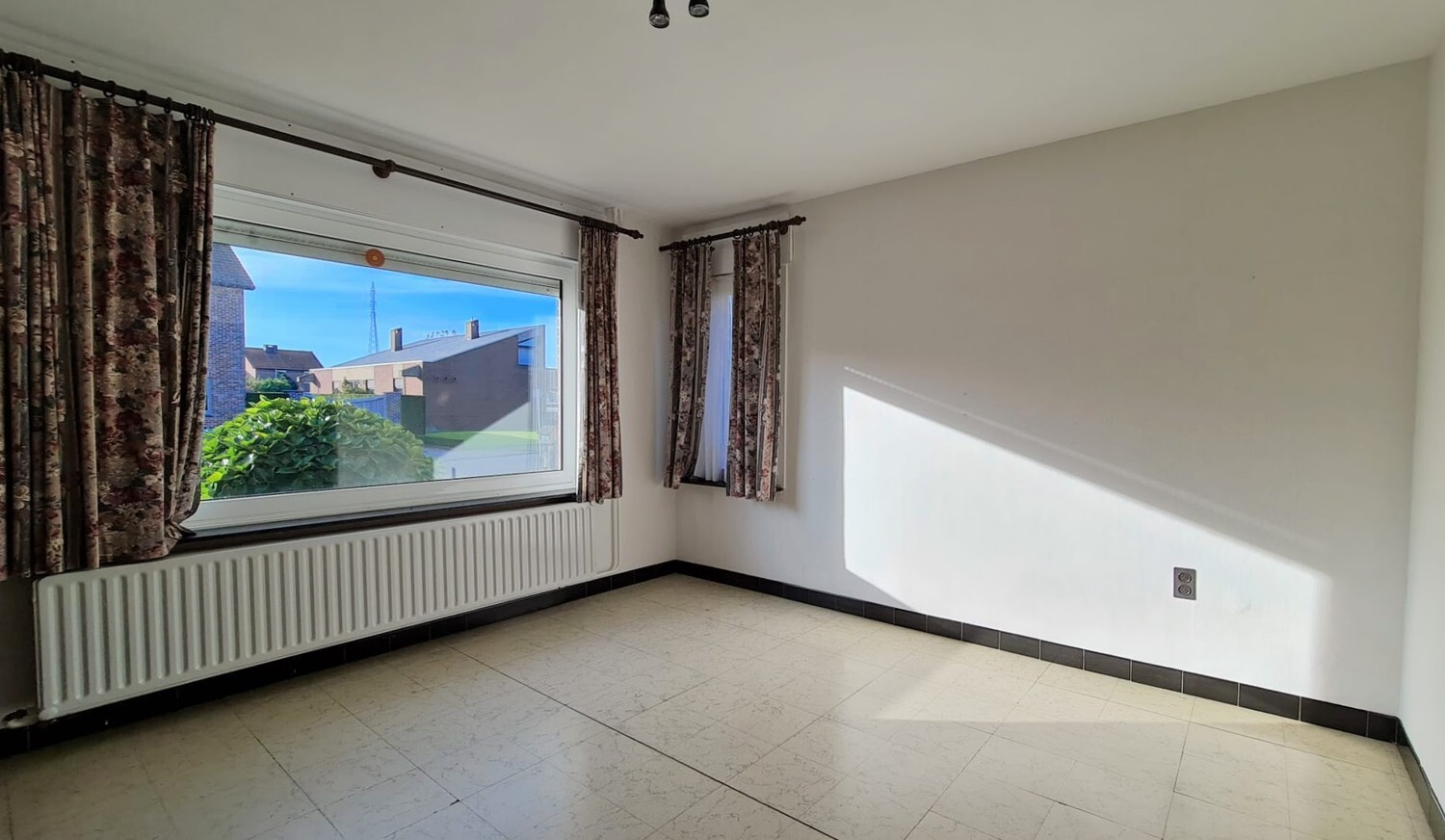 Betaalbare woning op riant perceel van 2330m&#178; 