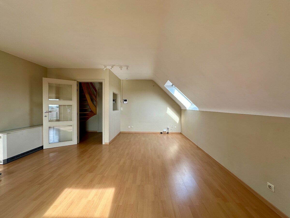 Instapklaar appartement met 2 slaapkamers te Aartrijke 