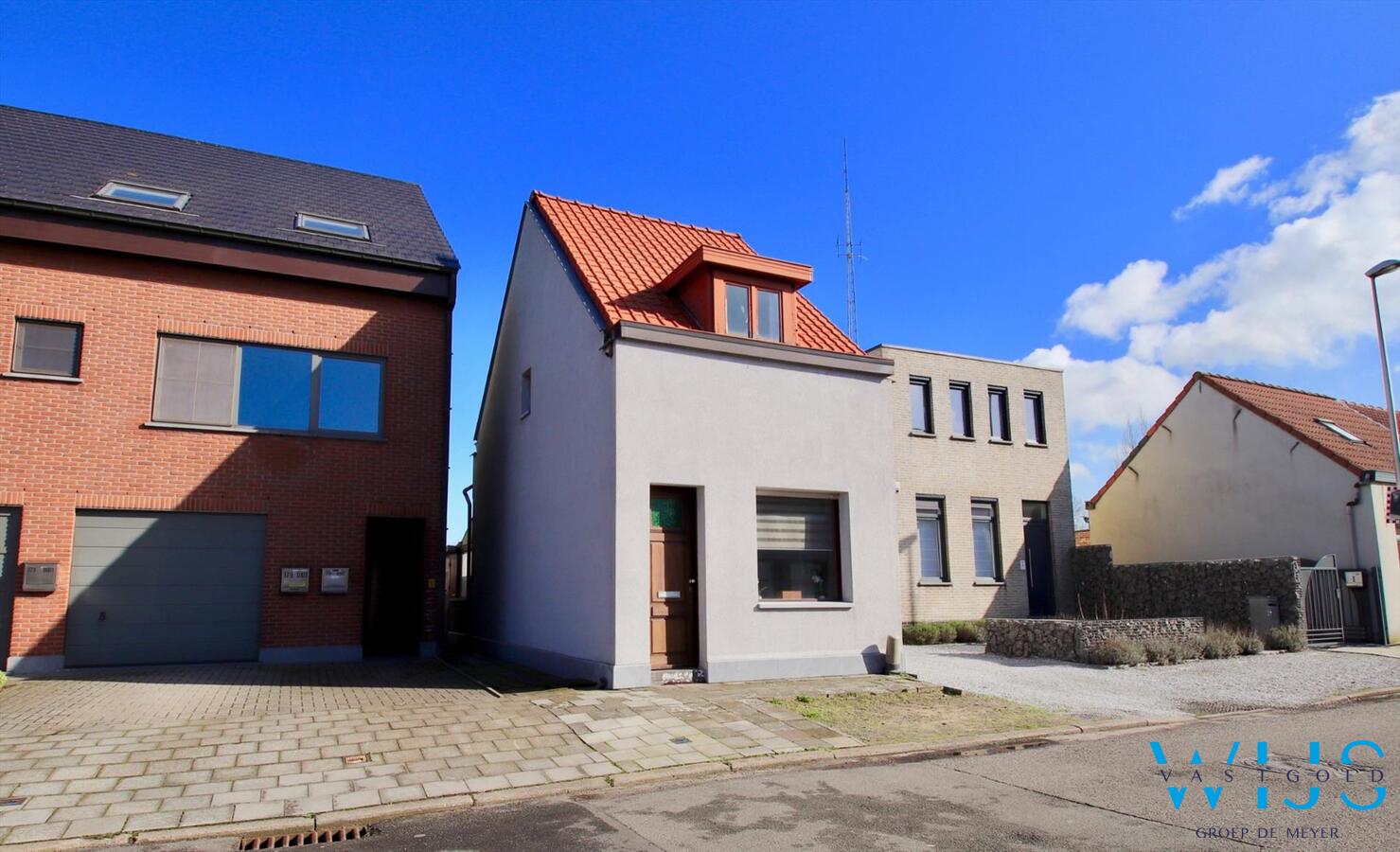 Gerenoveerd woonhuis op toplocatie in Zelzate! 