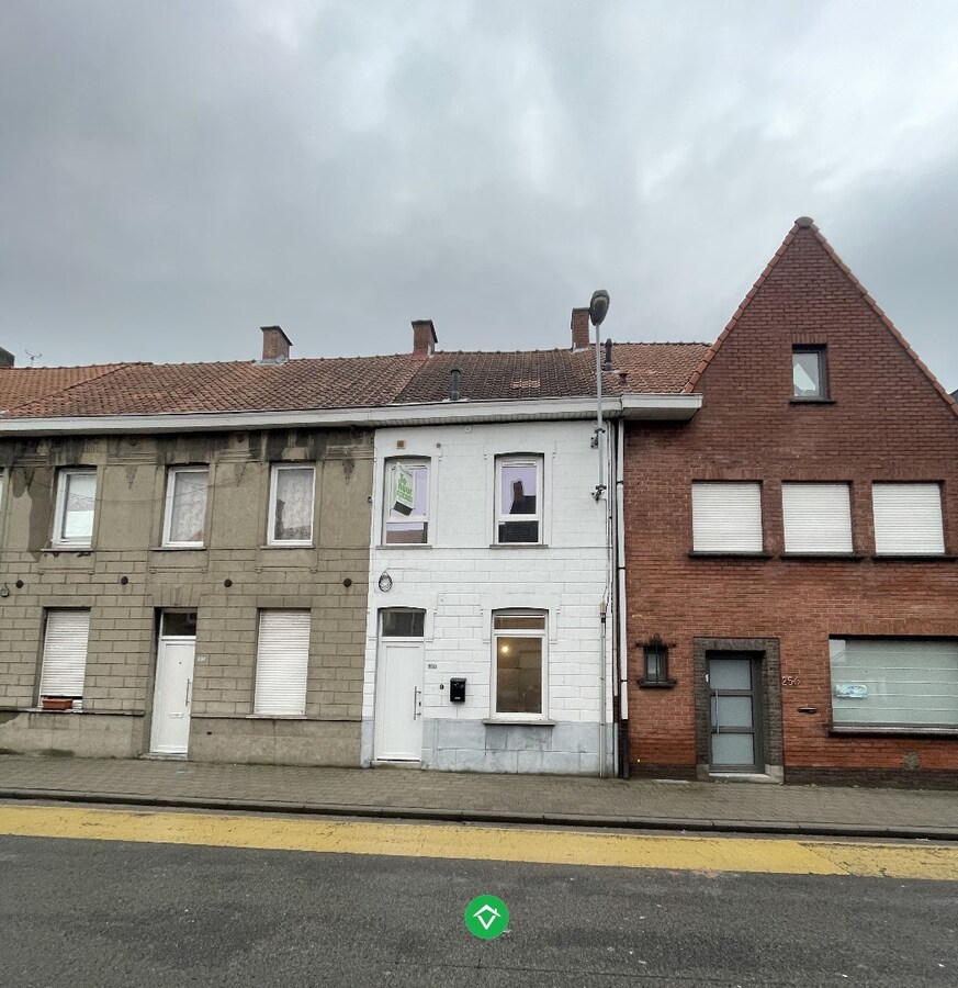 Rijwoning met 3 slaapkamers en tuin te Roeselare 