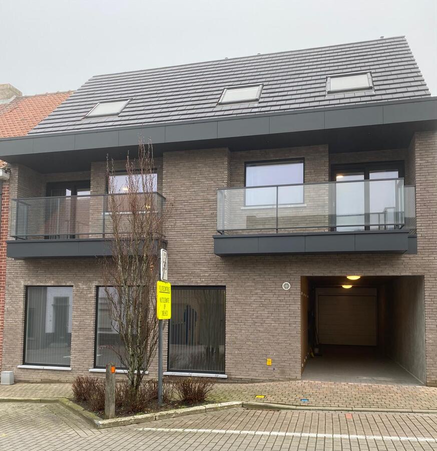 Duplex nieuwbouwappartement met 2 slaapkamers en groot terras te Torhout 