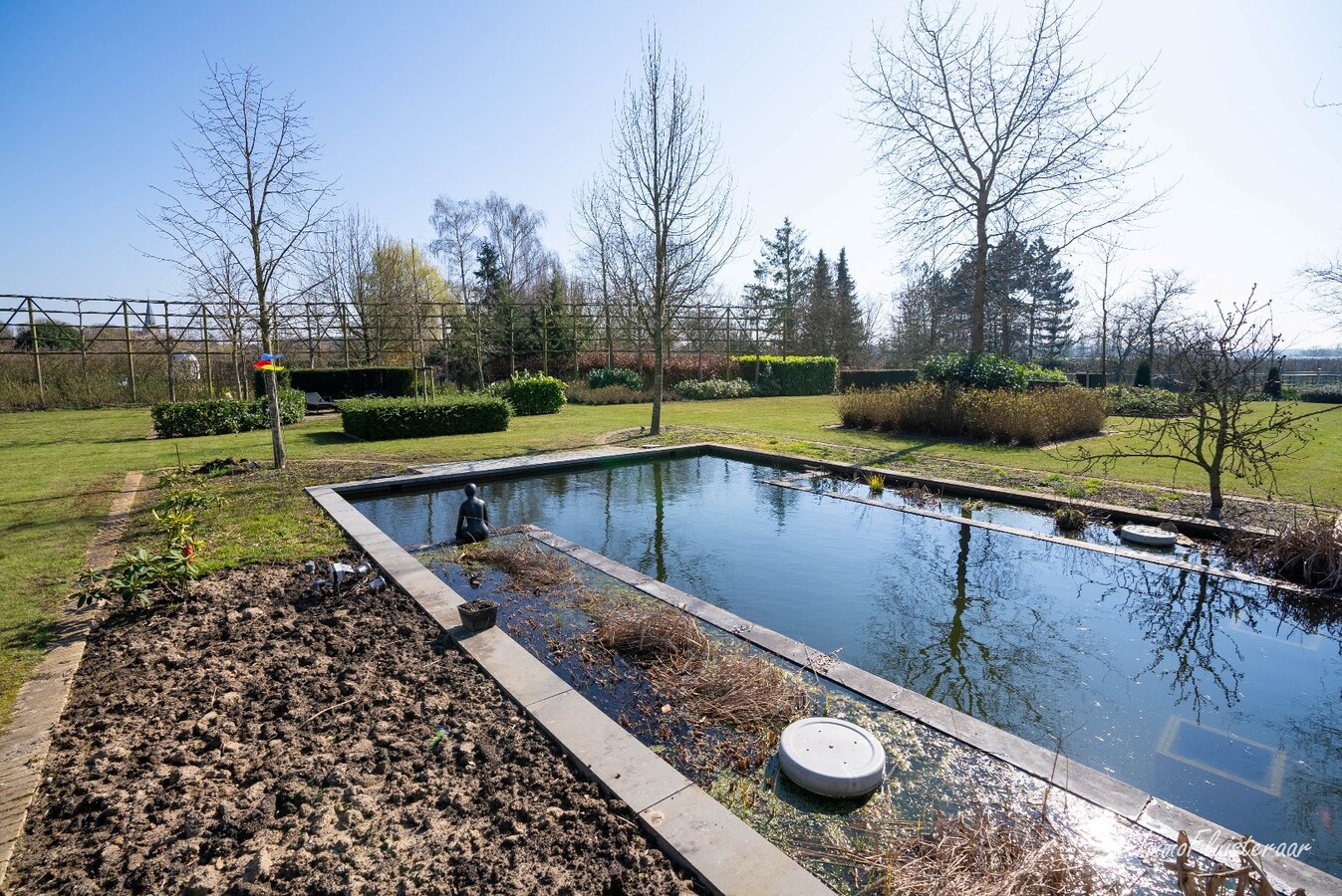 Prachtige gerenoveerde woning met bijgebouwen en paardenfaciliteiten op ca. 1,3ha te Kortenaken (Vlaams-Brabant) 