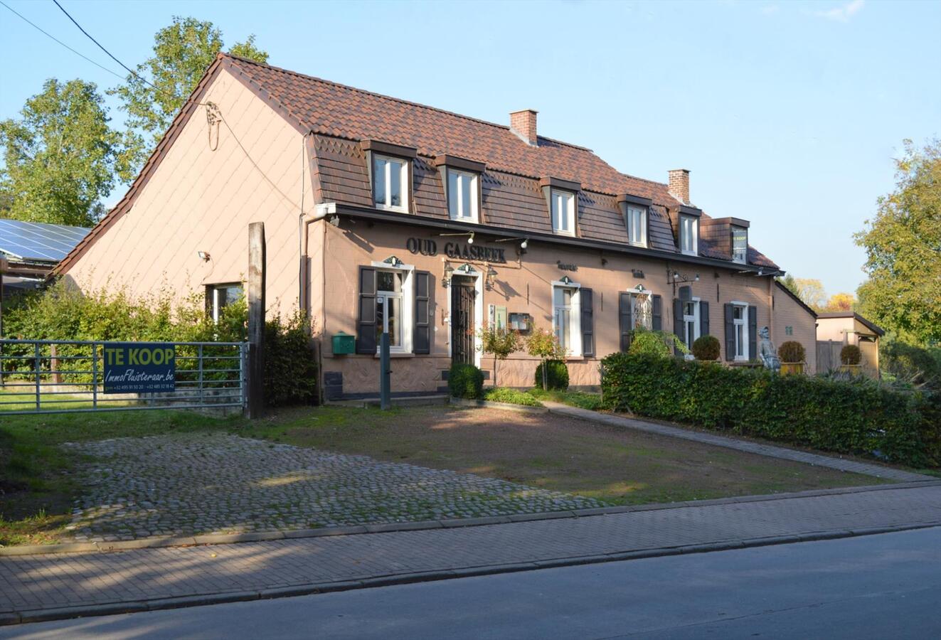 Hoeve met bijgebouwen op ca. 1,93ha te Lennik, Gaasbeek 