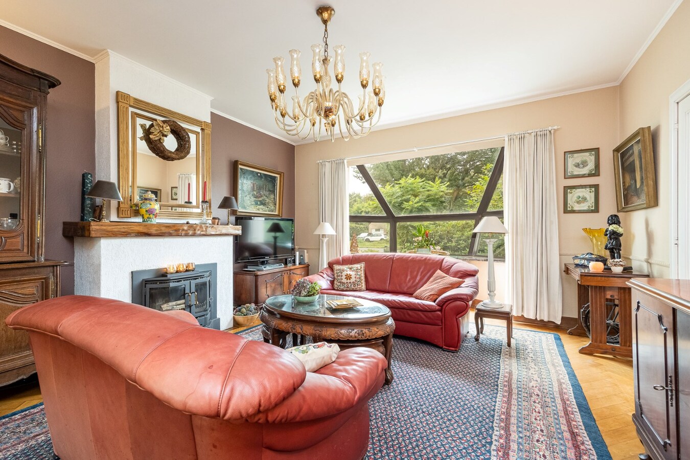 Karaktervolle villa op een perceel van  1.779 m&#178; te Schilde op wandelafstand van het centrum 