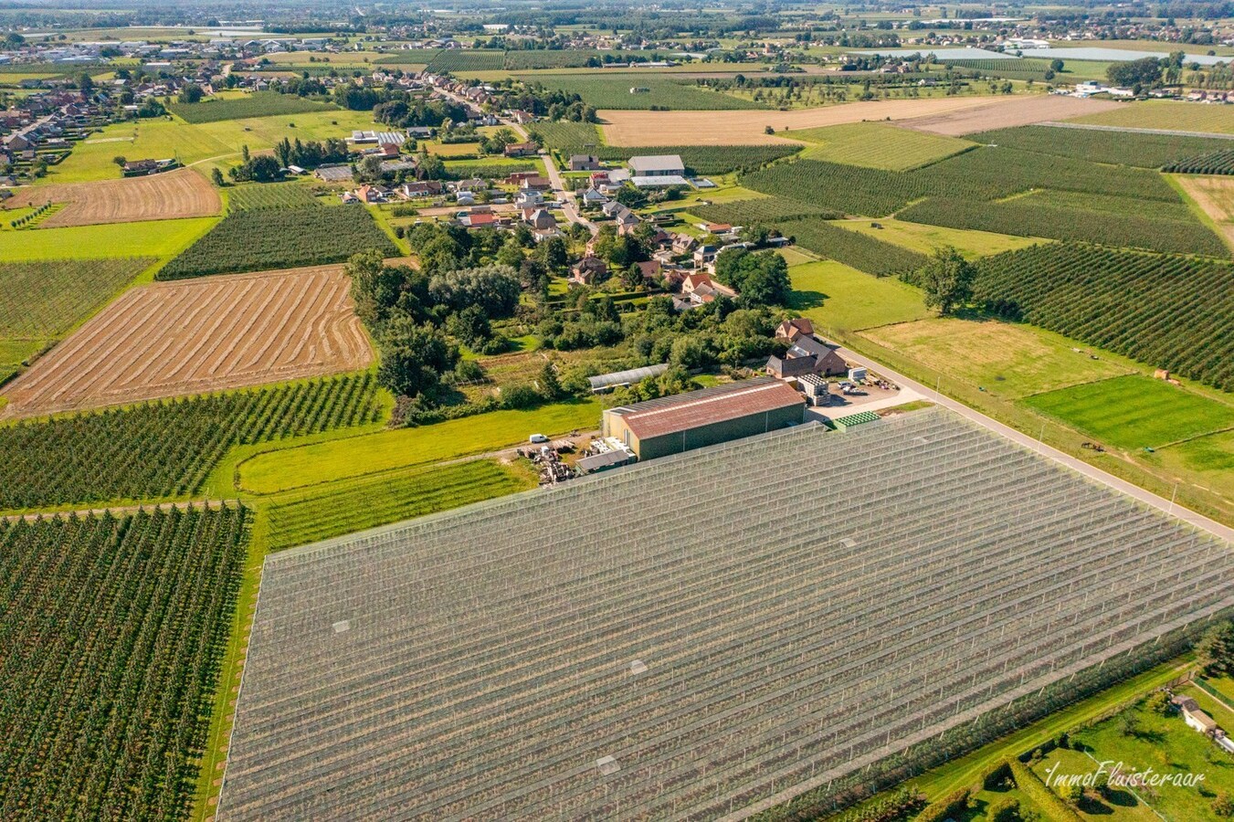 Terrain &#224; b&#226;tir avec entrep&#244;t d&#39;environ 54 ares &#224; Herk-de-Stad 