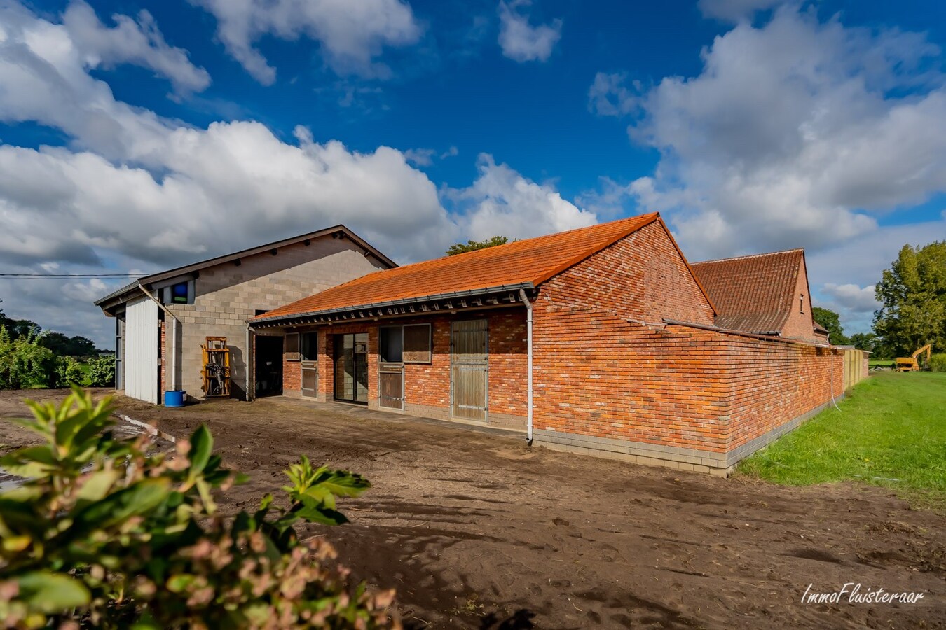 Landelijke woning met uitstekende ligging op ca. 1ha te Ham 