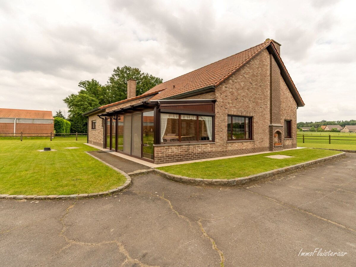 Maison spacieuse avec b&#226;timent d&#39;&#233;curie et prairies sur environ 3,8 hectares &#224; Berlaar. 