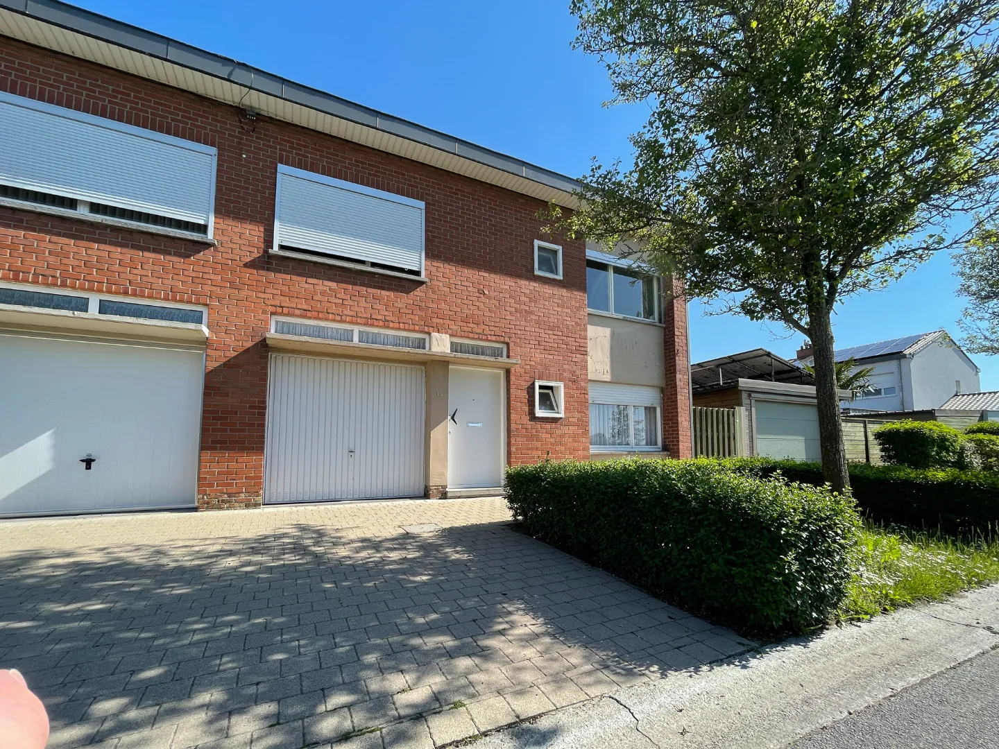 Halfopen woning in Torhout met 4 slaapkamers!