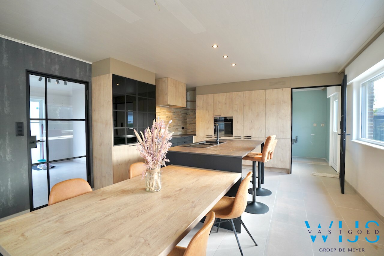 Bungalow met 2 slaapkamers op TOPlocatie ! 