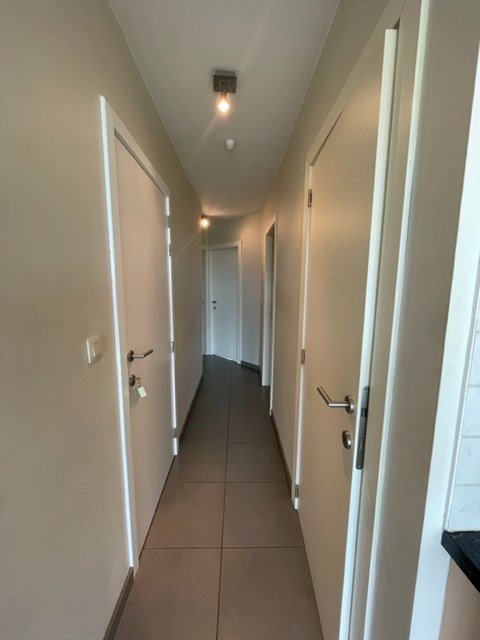 Centraal gelegen appartement met 2 slaapkamers en een garagebox te Geel! 
