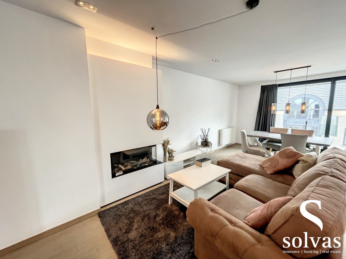 Luxueus duplex appartement met 3 slaapkamers in Res. Acacia 