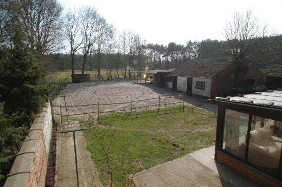 Boerderij met stallen en paddock op ca. 3.335m&#178; 