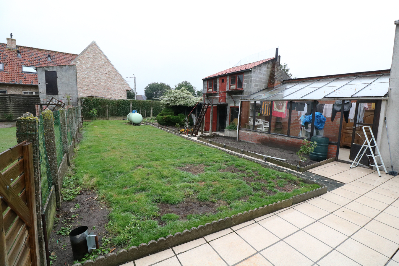 Woning met 3 slaapkamers en garage in rustige straat te Koekelare 