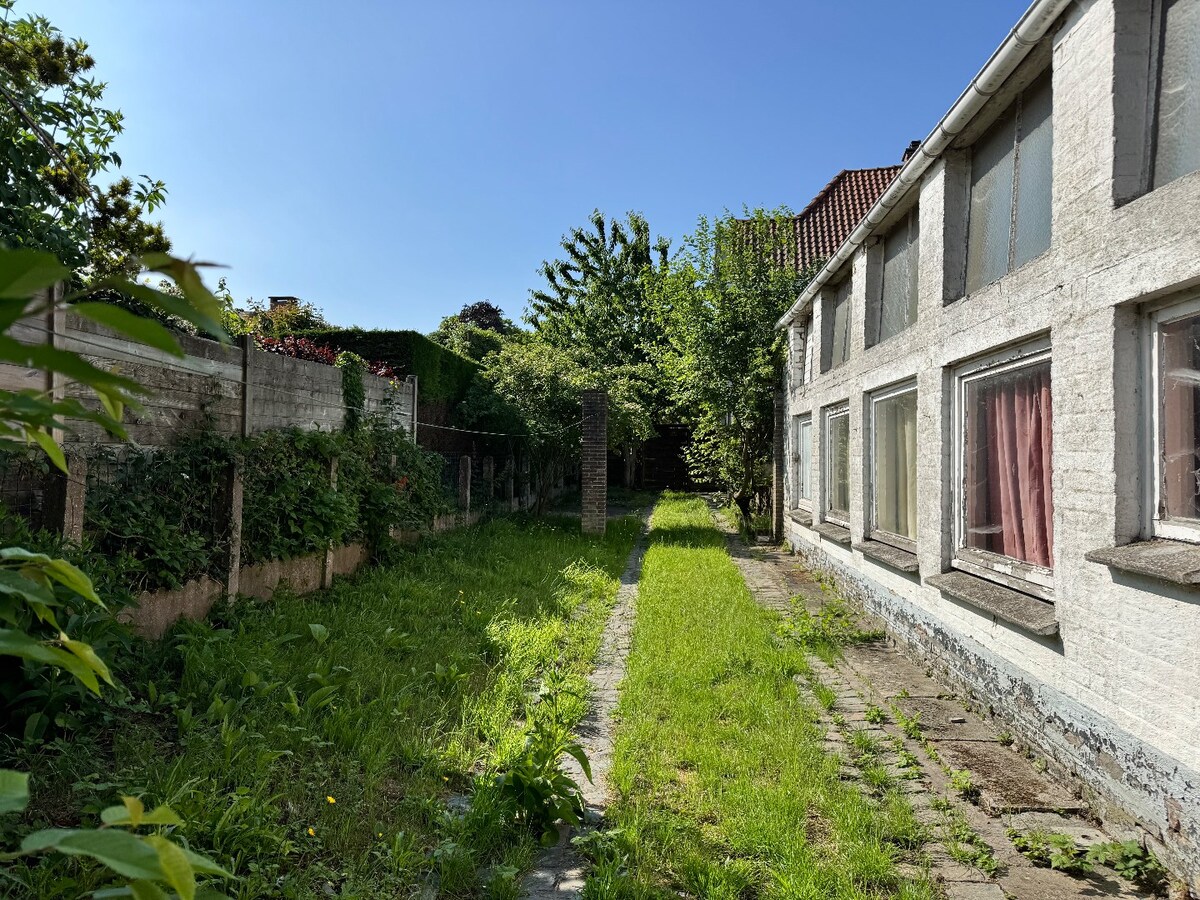 Woning met 3 slaapkamers en garage te Dadizele 