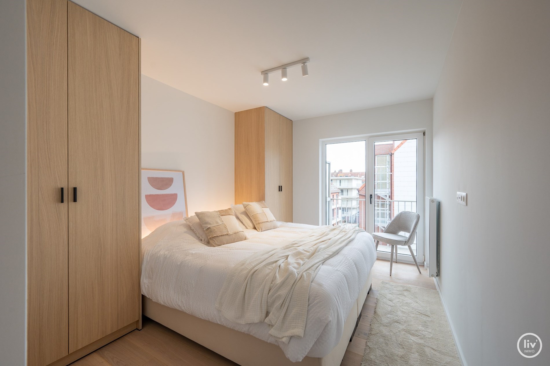 Appartement enti&#232;rement r&#233;nov&#233; situ&#233; sur l&#39;avenue Lippens &#224; Knokke. 