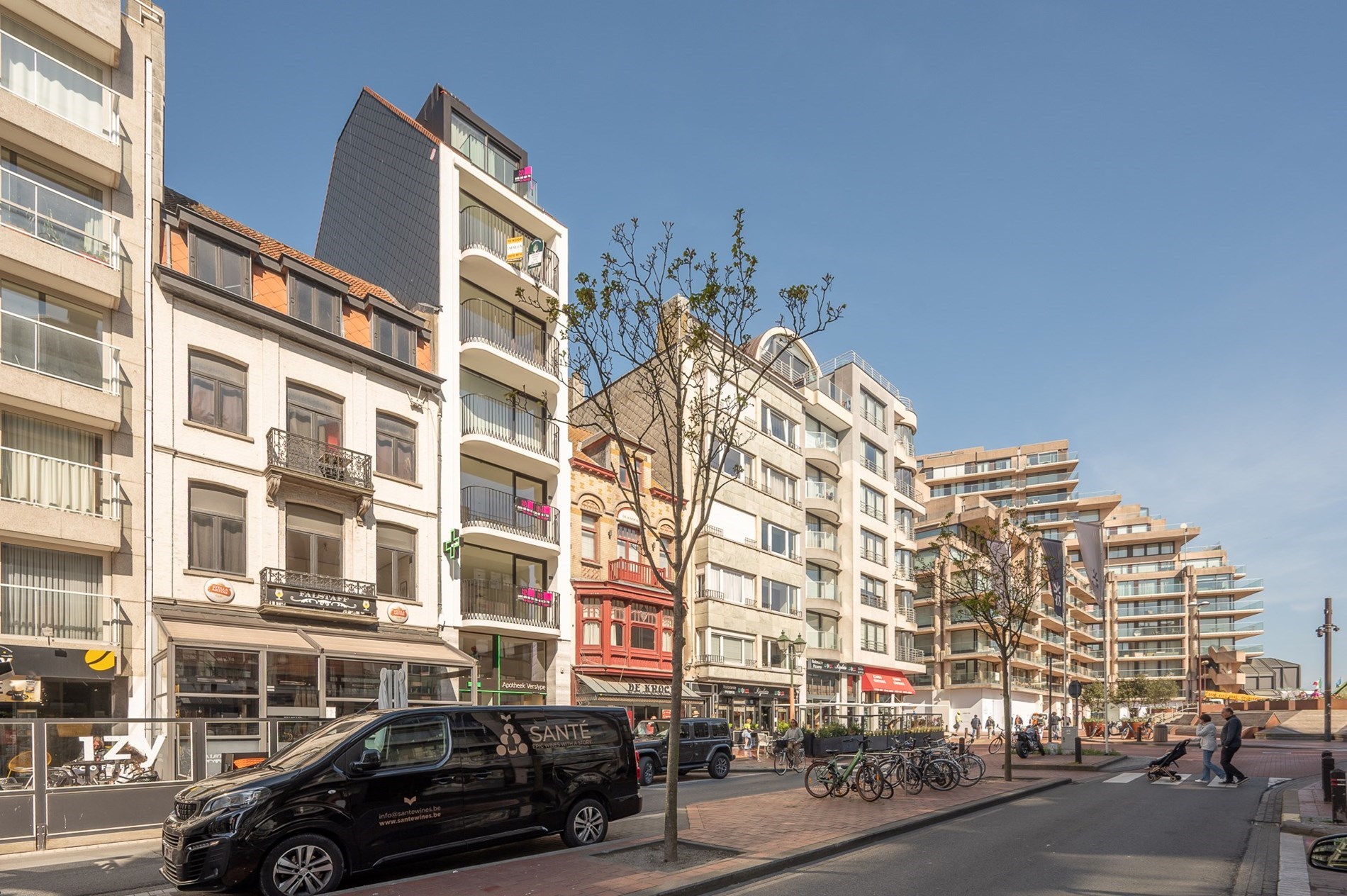 Appartement neuf enti&#232;rement fini avec des vues agr&#233;ables situ&#233; au centre de Knokke. 